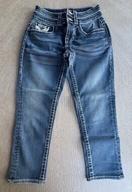 Vigoss Heritage Fit Capri Jeans Women's Size 0 Dark Wash Embellished Pocket 21